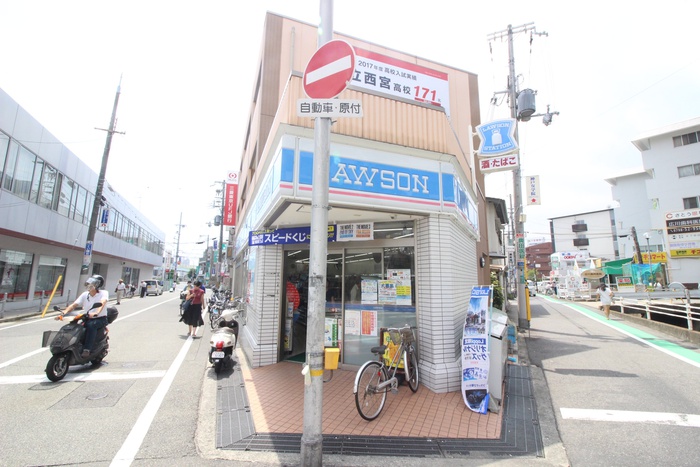 コンビニ　ローソン門戸厄神駅前店（コンビニ）まで260m