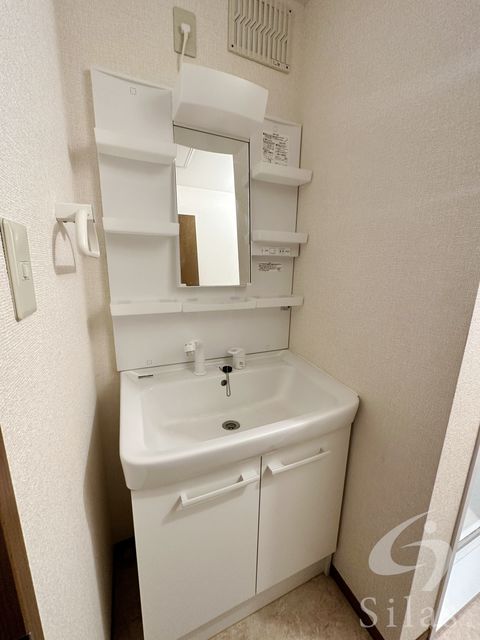 洗面設備　同仕様