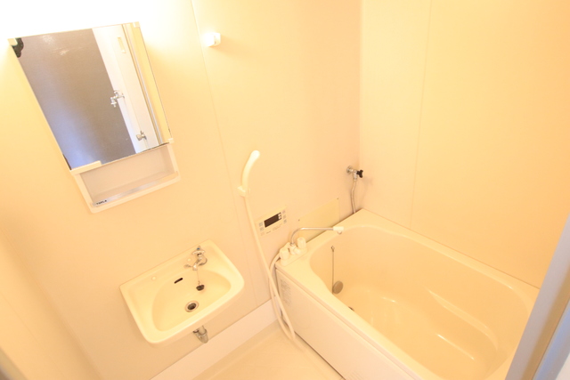 バス・シャワールーム　追焚ＯＫですよ。