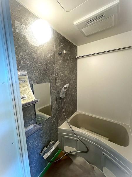 バス・シャワールーム　追い炊き機能付き