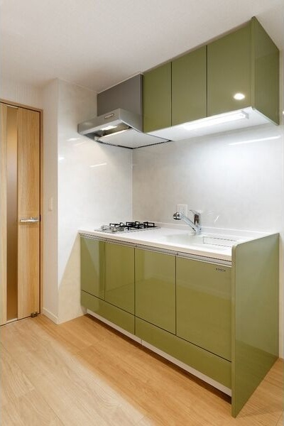 キッチン　※写真は同じマンションの違う部屋のものになります。