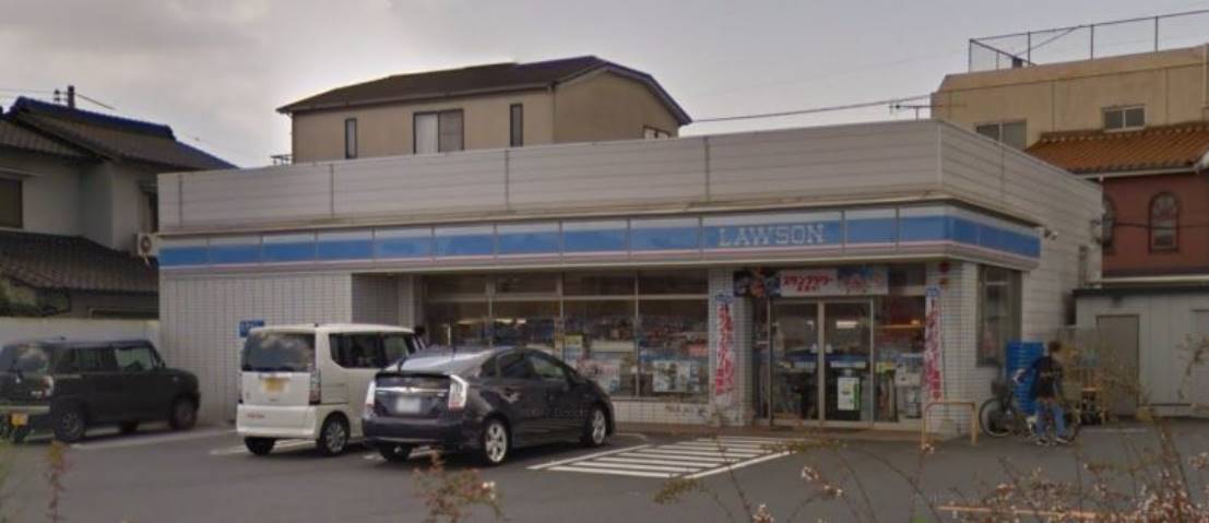 コンビニ　ローソン（コンビニ）まで690m