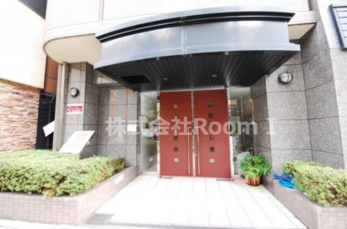 エントランス　ゆとりのあるエントランスです