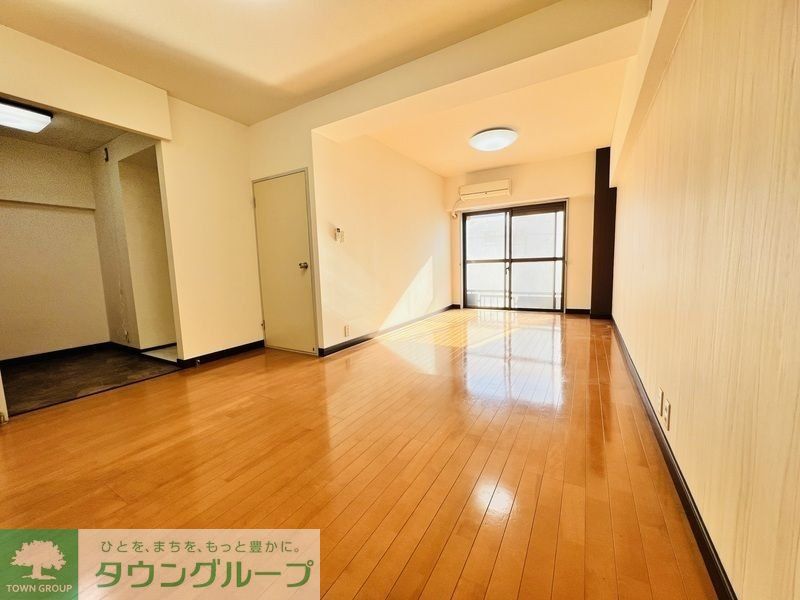 居室・リビング　※同間取り別部屋参考写真