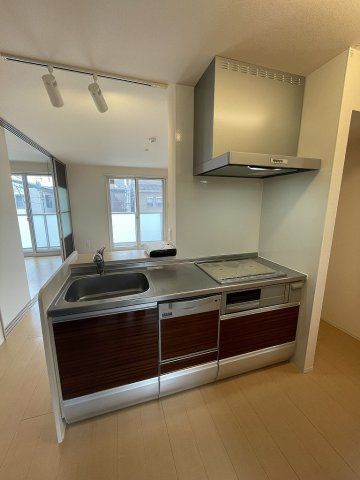 キッチン　別のお部屋の写真です