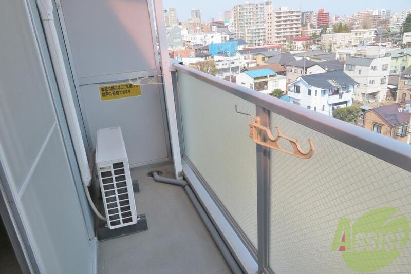 バルコニー　バルコニーも広々で洗濯物も干しやすい。