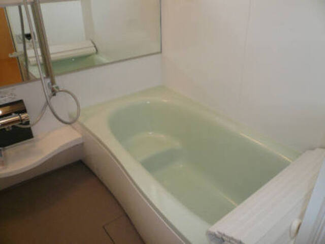 バス・シャワールーム　１坪風呂