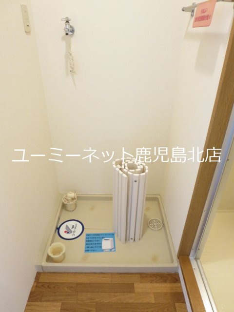 洗面設備　同じ間取りの違うお部屋です。
