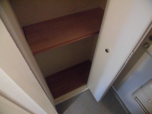 玄関　同仕様タイプの写真です。