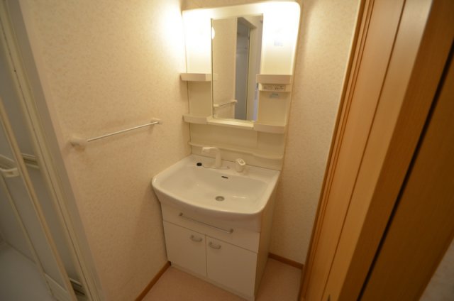 洗面設備　本格的な洗面台です♪