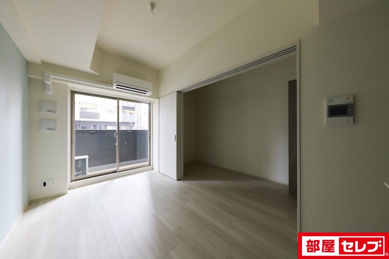 居室・リビング　※反転タイプ写真