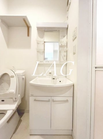 洗面設備　洗面台です。