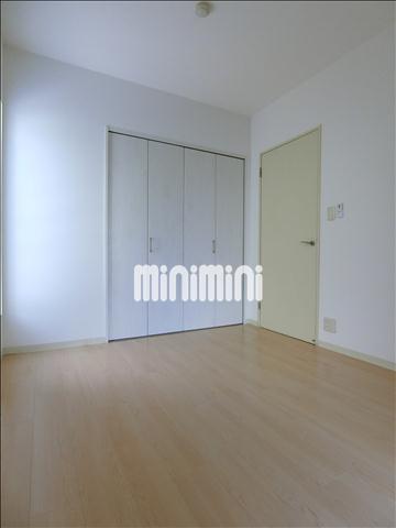 収納　明るいお部屋