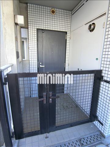 エントランス　玄関周りも広いですよ！