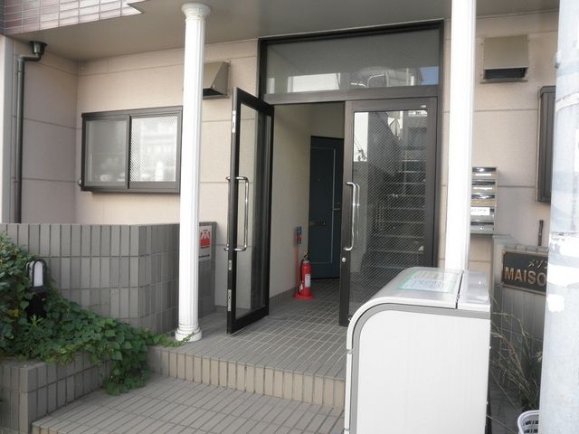 エントランス　エントランス