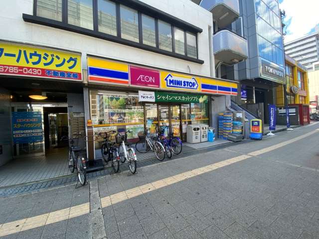 コンビニ　ミニストップ（コンビニ）まで1493m