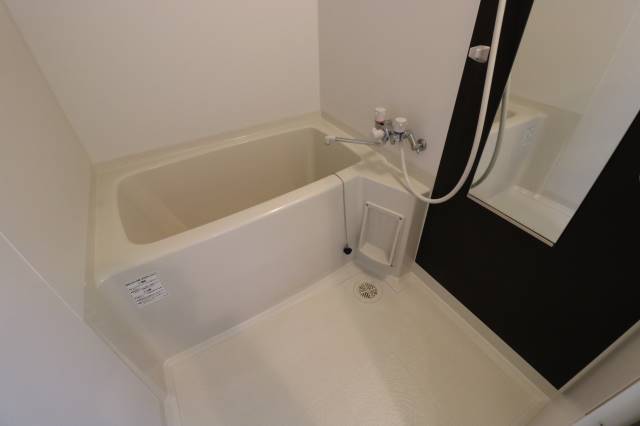 バス・シャワールーム　清潔感のある浴室♪