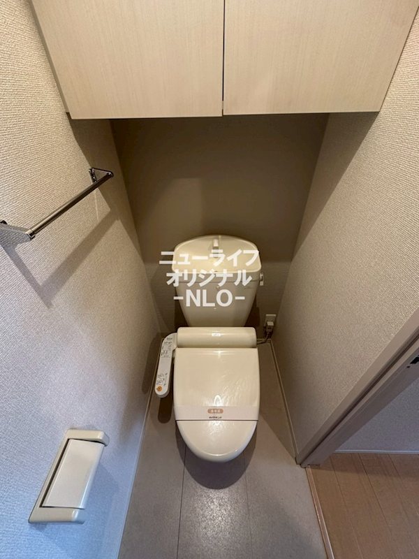 洗面設備　※別のお部屋のお写真になりますので実際とは異なります。