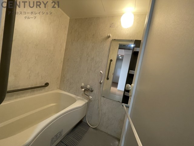 バス・シャワールーム　追い炊き機能付きバスでおすすめ！