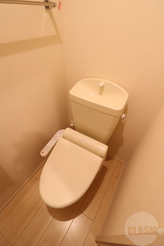 トイレ　温水洗浄暖房便座
