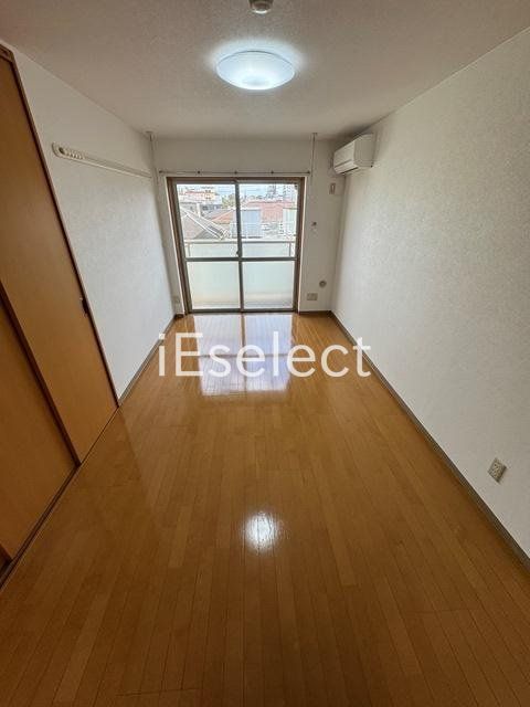 居室・リビング　フローリングのお部屋です。