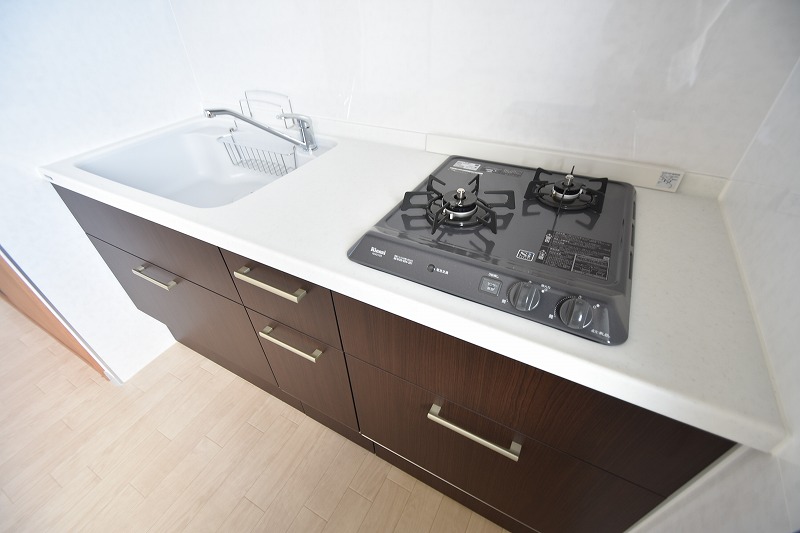 キッチン　2口ガスコンロ付システムキッチンに換装済み