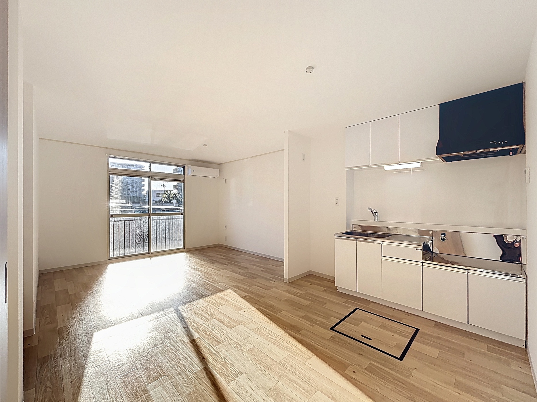 居室・リビング　※別部屋写真※