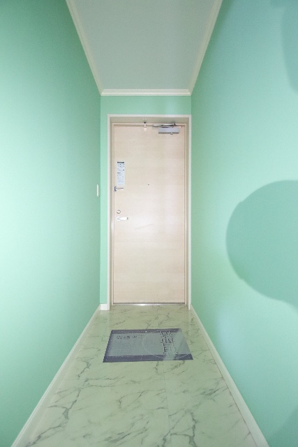 玄関　※別室の参考写真の為、現況優先です。