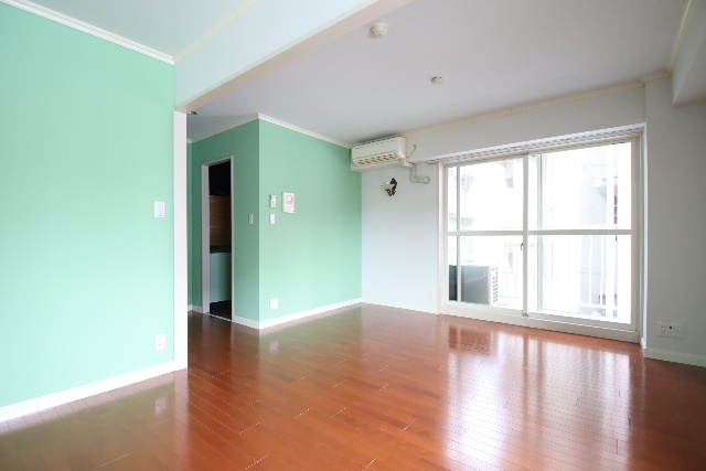 居室・リビング　※別室の参考写真の為、現況優先です。