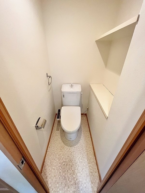 トイレ　★温水洗浄便座付きトイレ★