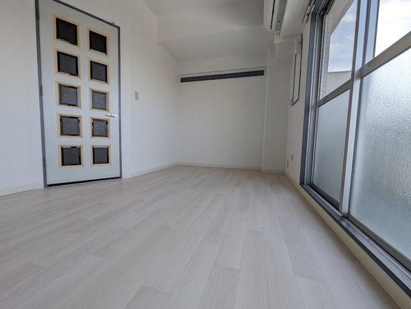 居室・リビング　※同タイプ別室参考写真