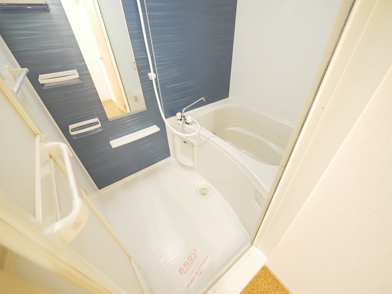 バス・シャワールーム　シャワー・追い焚き給湯