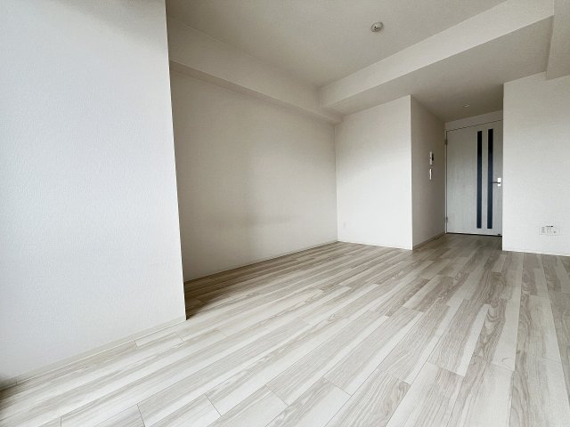 その他部屋・スペース　開放的な寝室です