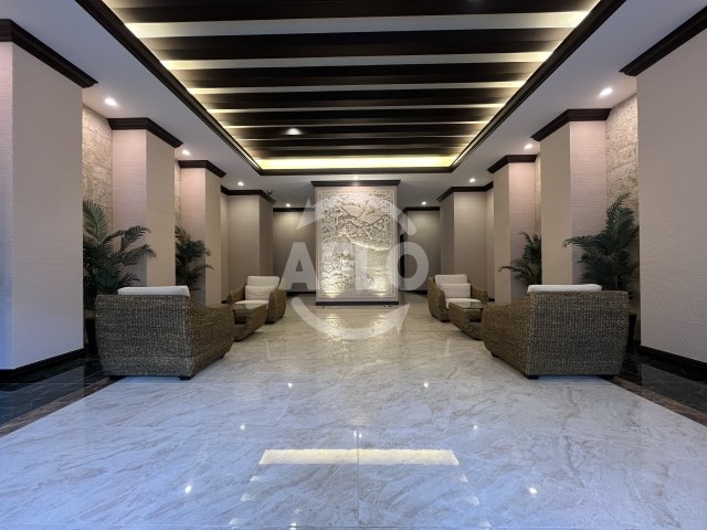 ロビー　プレジオ江坂SOUTH　ロビー