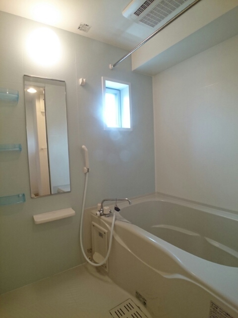 バス・シャワールーム　バス