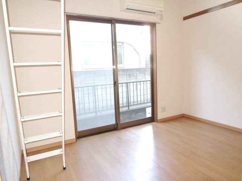 居室・リビング　洋室6帖