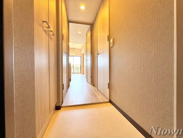 玄関　落ち着いた玄関です