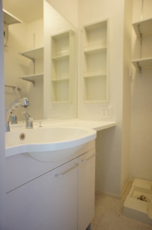 洗面設備　図面と現状に相違がある場合には現状を優先