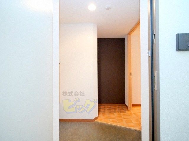 玄関　広々とした玄関です♪