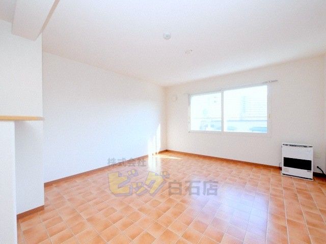 居室・リビング　広々リビングです♪