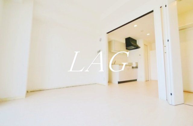 居室・リビング　洋室のお部屋です。（同仕様です。）