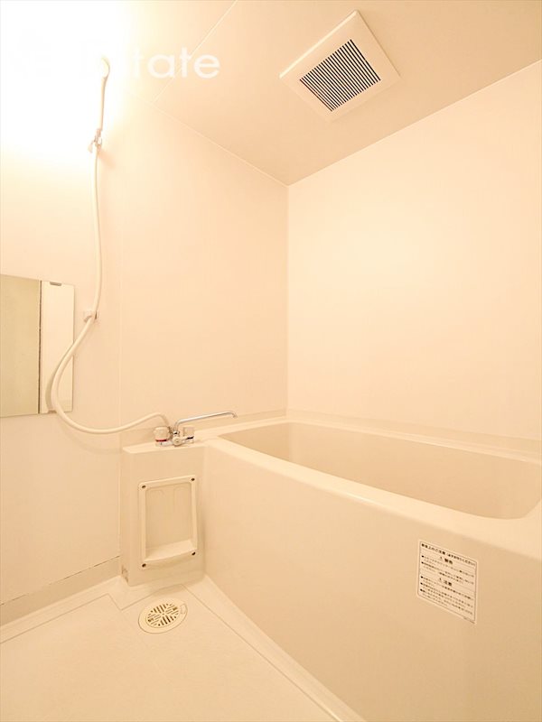 バス・シャワールーム　バスルーム