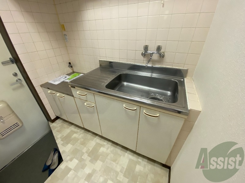 キッチン　こちらはキッチンです。毎日のお料理が楽しくなりますね。