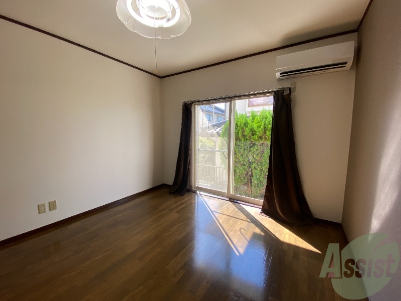 その他部屋・スペース　寝室はございませんがベッドも置けるスペースあります。