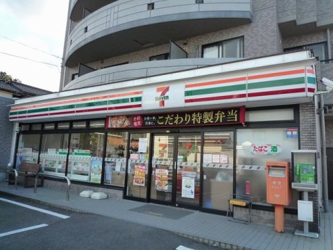 コンビニ　セブンイレブン 糸魚川中央店（コンビニ）まで800m