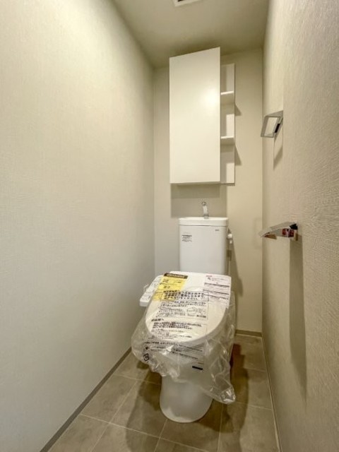 トイレ　※写真は同タイプ住戸です。