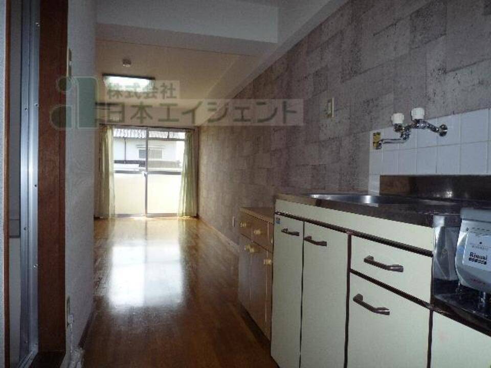 居室・リビング　リビング