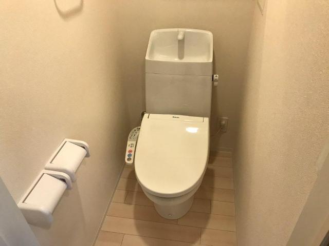 トイレ　シャワー付トイレ