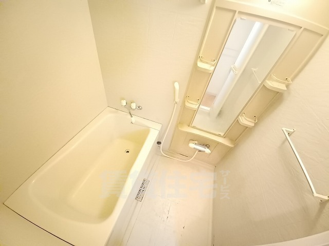 バス・シャワールーム　同物件別部屋