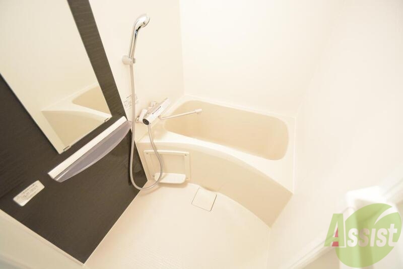 バス・シャワールーム　広い浴室です